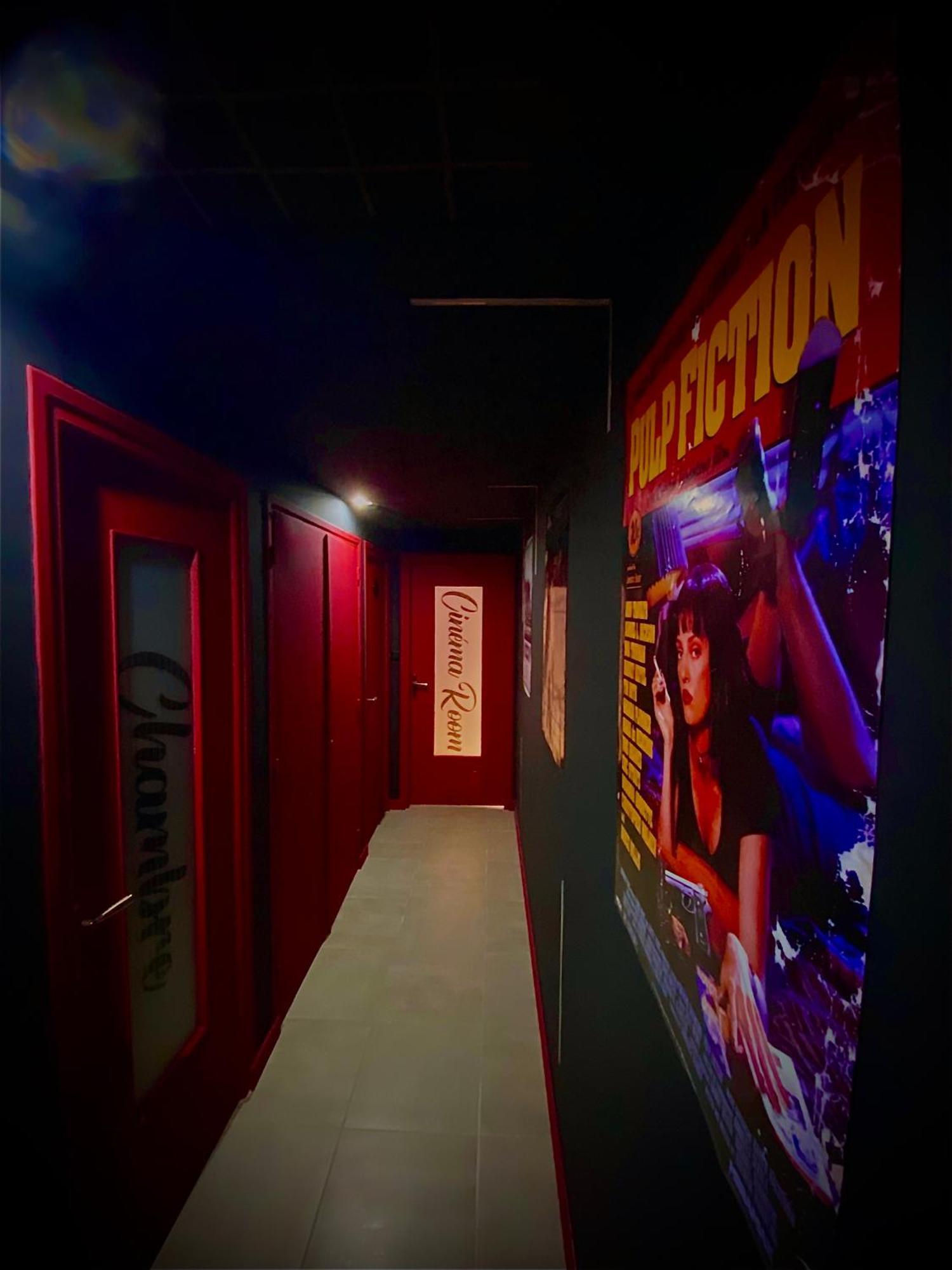 Apartment L Unique Cinema